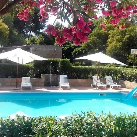 Villaggio Residence Capopiccolo Apartmanhotel *